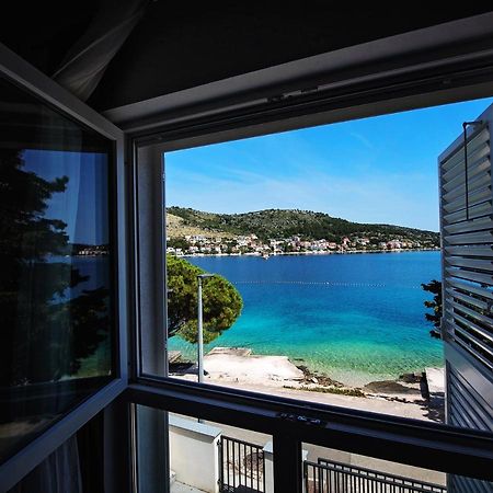 Sea Front Apartments Ivana Rogoznica  Exterior photo