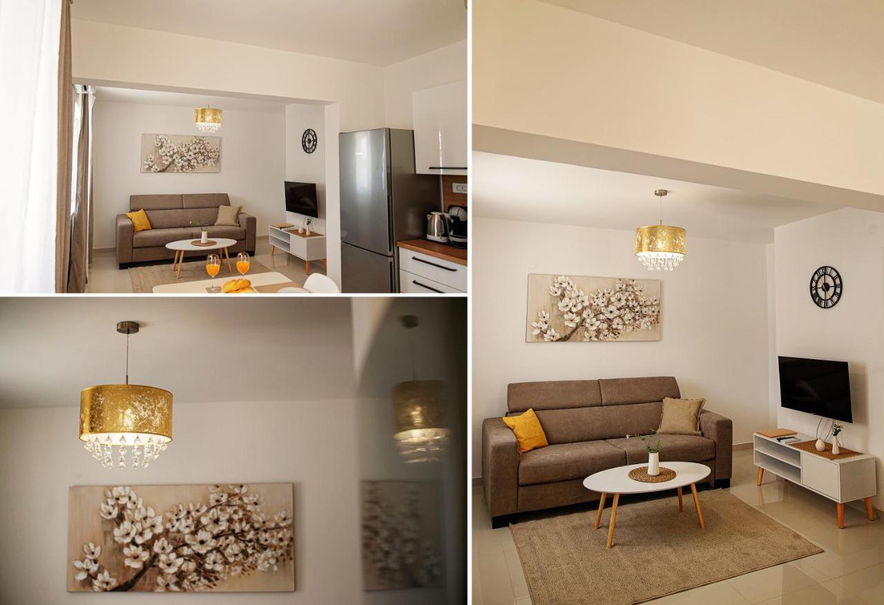 Sea Front Apartments Ivana Rogoznica  Exterior photo
